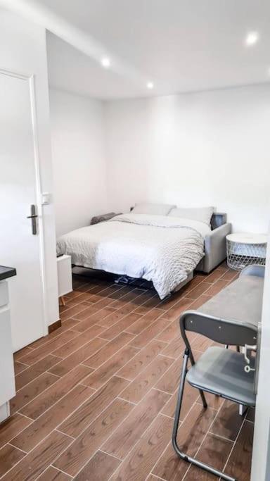 Douce Fragrance 4 Couchages Wifi Apartment Грас Екстериор снимка